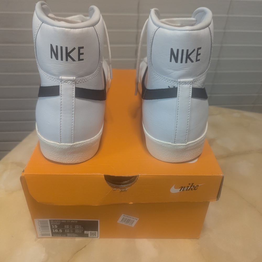 Nike White and Gray High-Top Sneakers - Picture 6 of 10